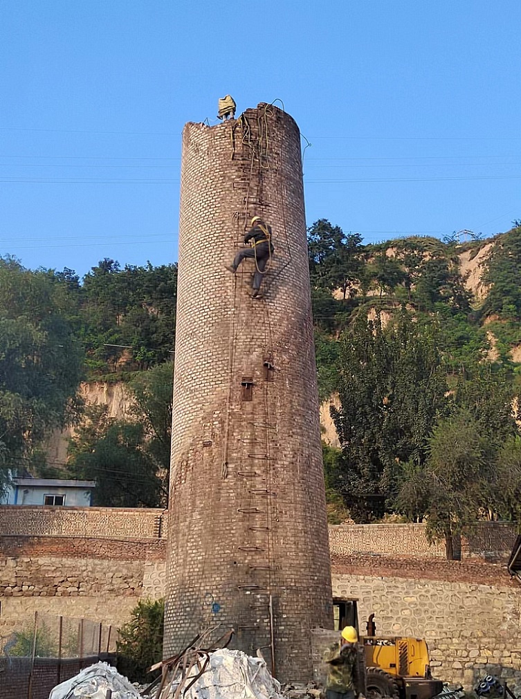 陕西烟囱拆除公司安全拆除实施技术介绍