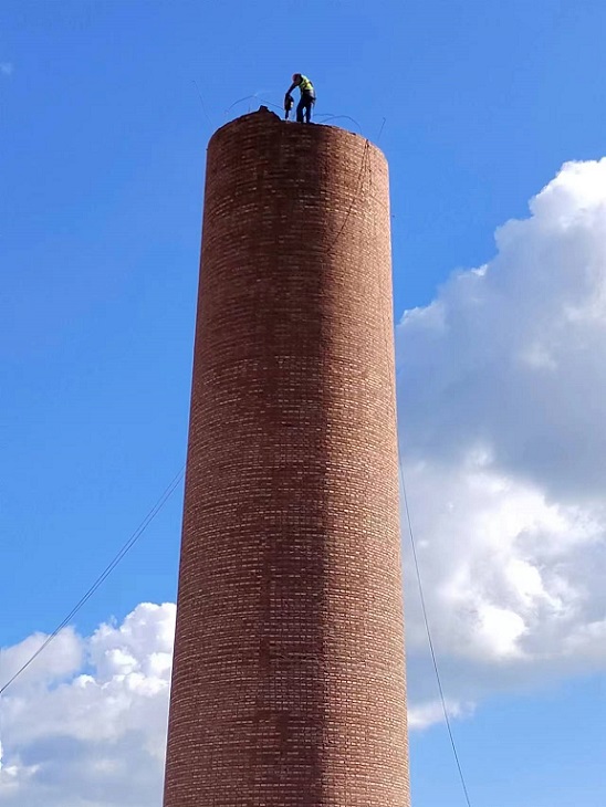 1700448679802642.jpg b403da3cf1396a2e13df6ef93425fd0.jpg